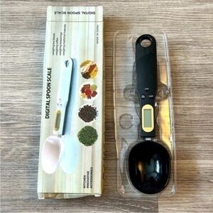 Vintage retro digital battery operated measuring spoon. New condition.